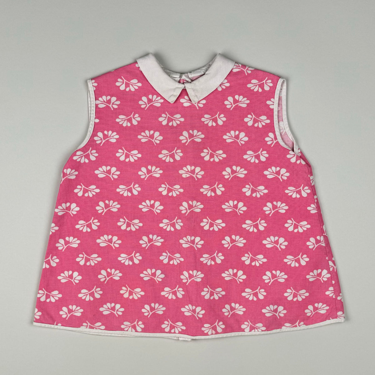 Top in pink and white