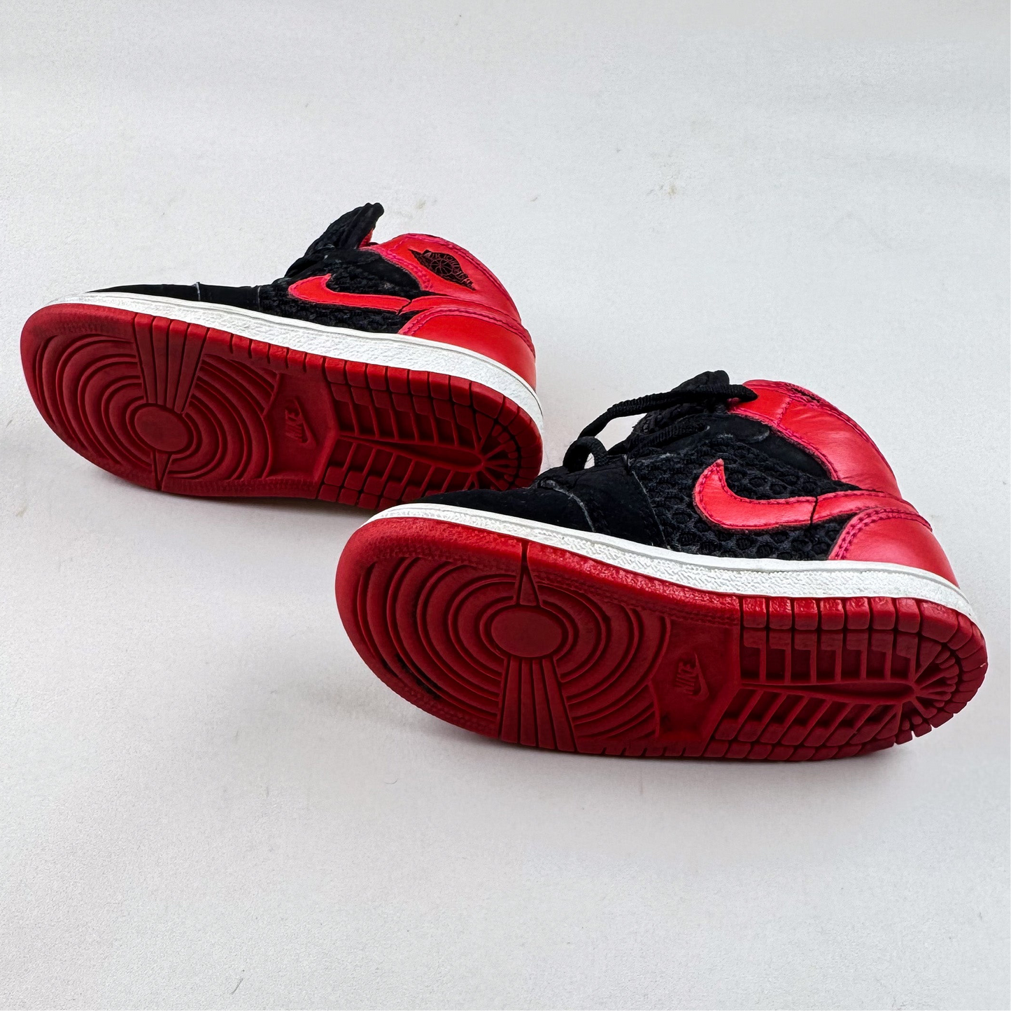 Air Jordan 1 Mid TD "Banned 2020" Sneakers