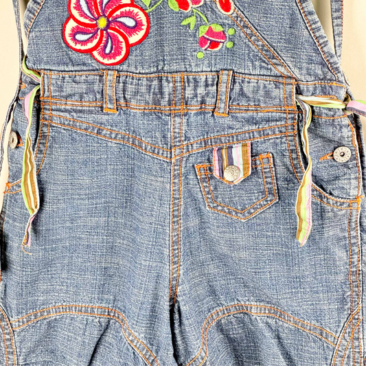 Shortalls, Overall in blue and red
