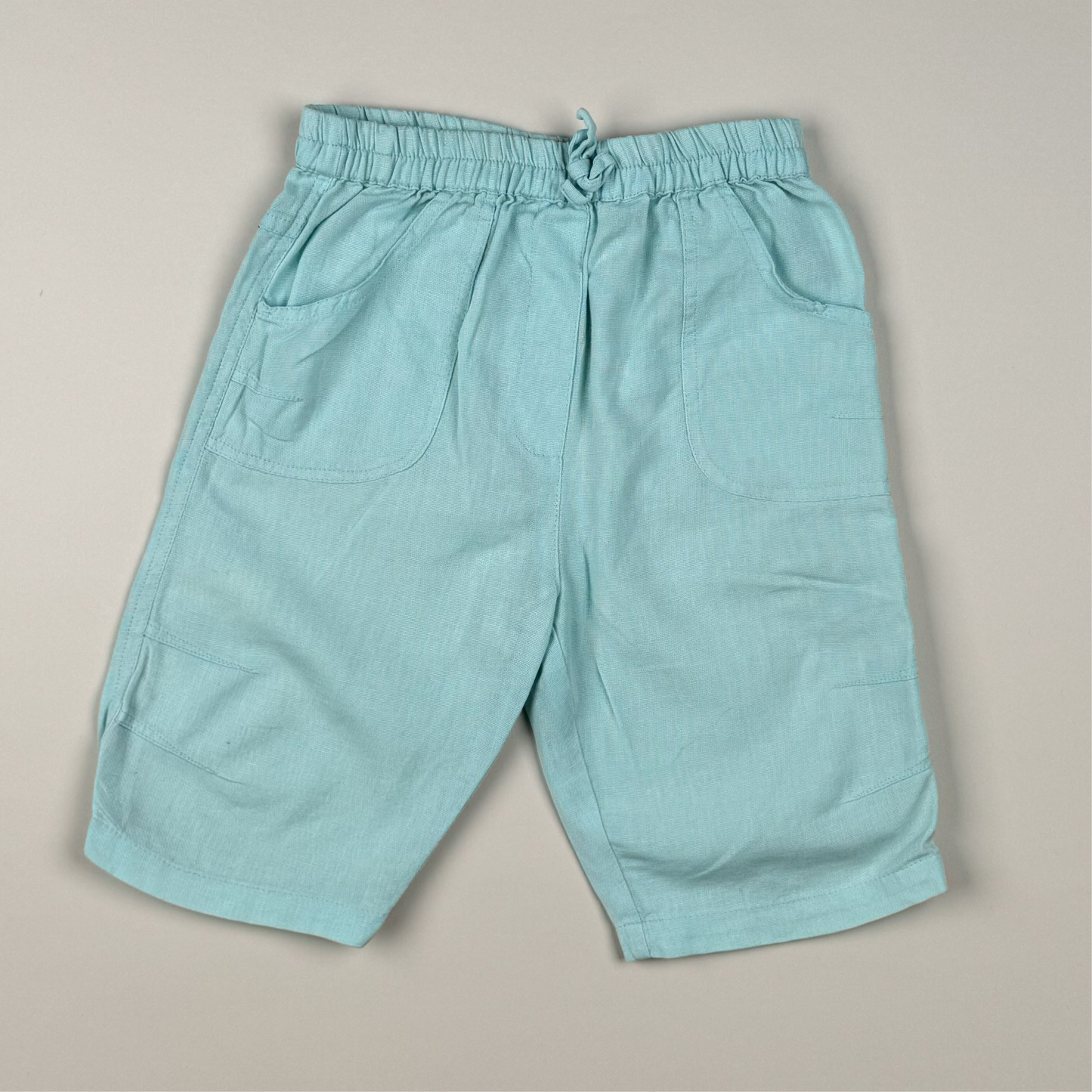 Short in blue