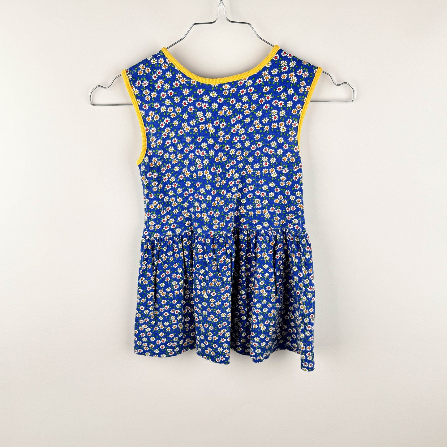 Dresss in blue and yellow and white