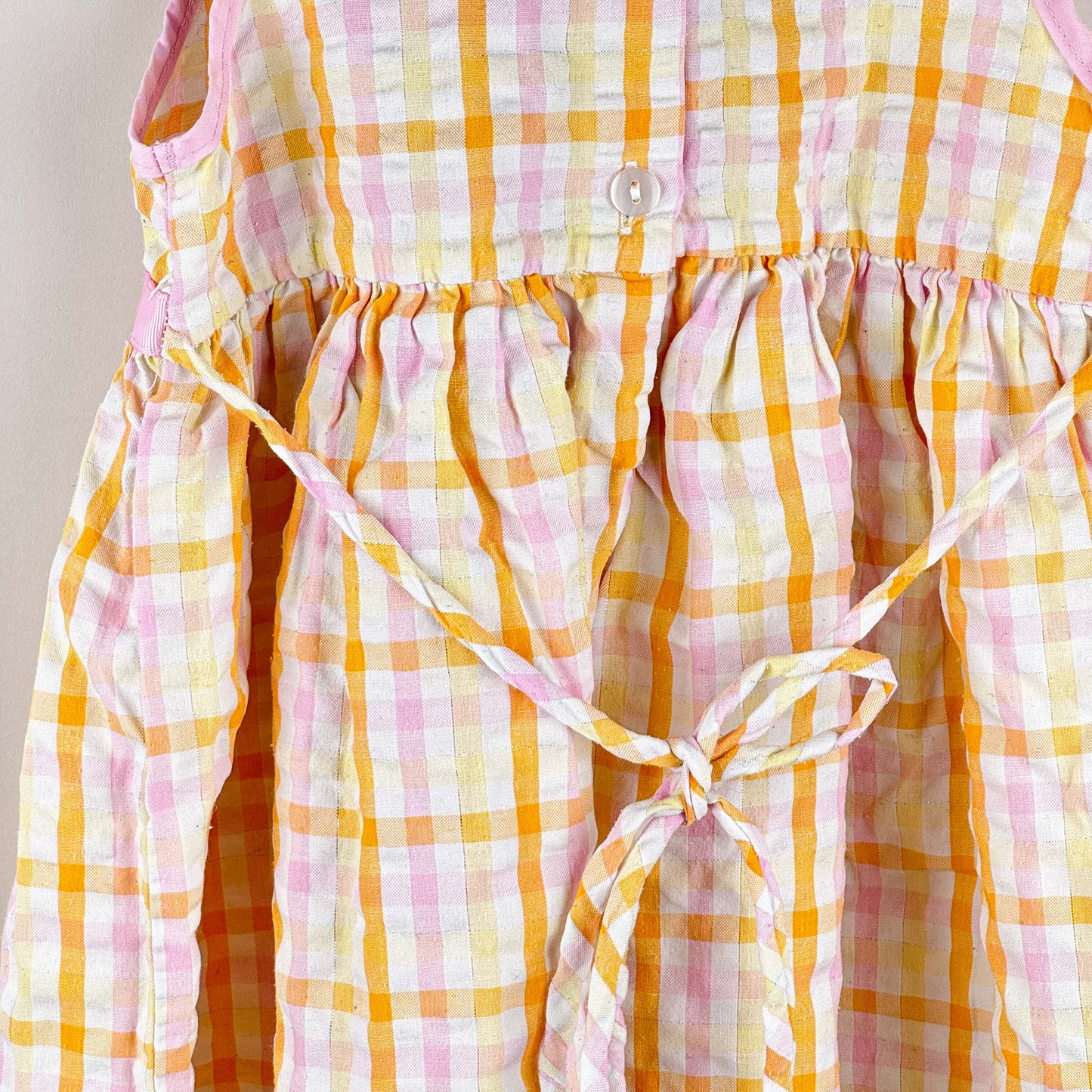 Dresss in white and orange and pink