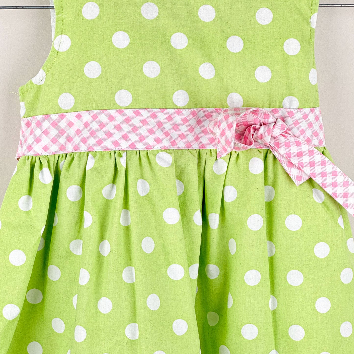 Dresss in green and white and pink