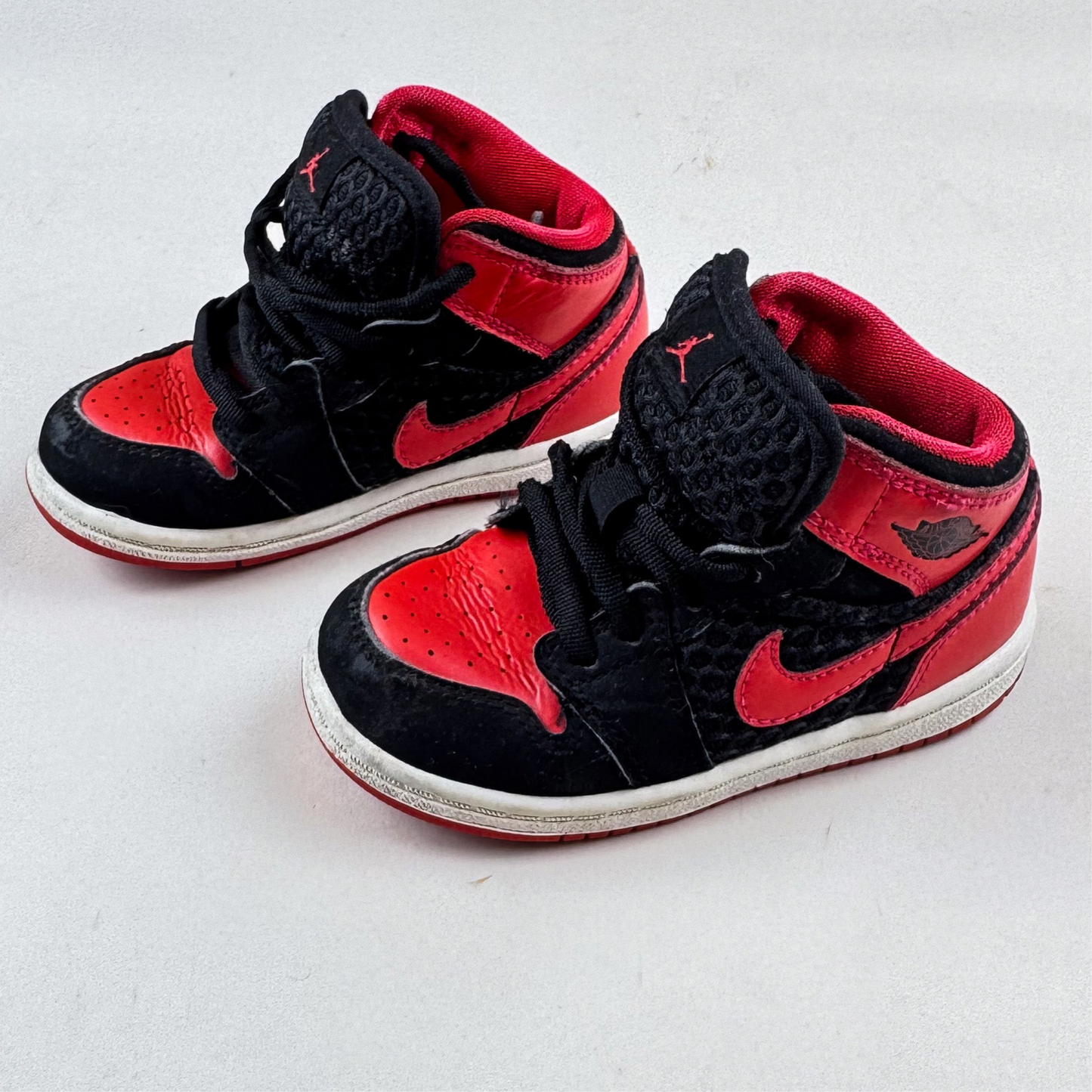Air Jordan 1 Mid TD "Banned 2020" Sneakers