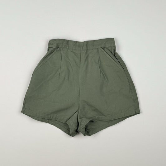 Short in khaki