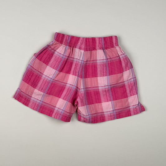 Short in pink