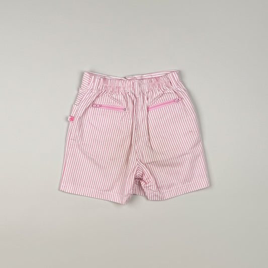 Short in pink and white