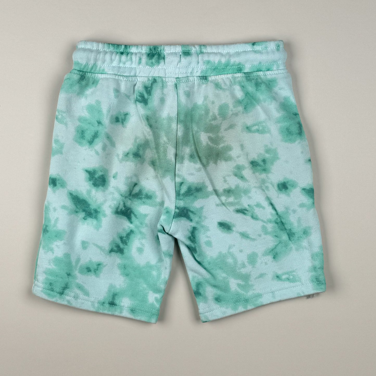 Short in blue and green