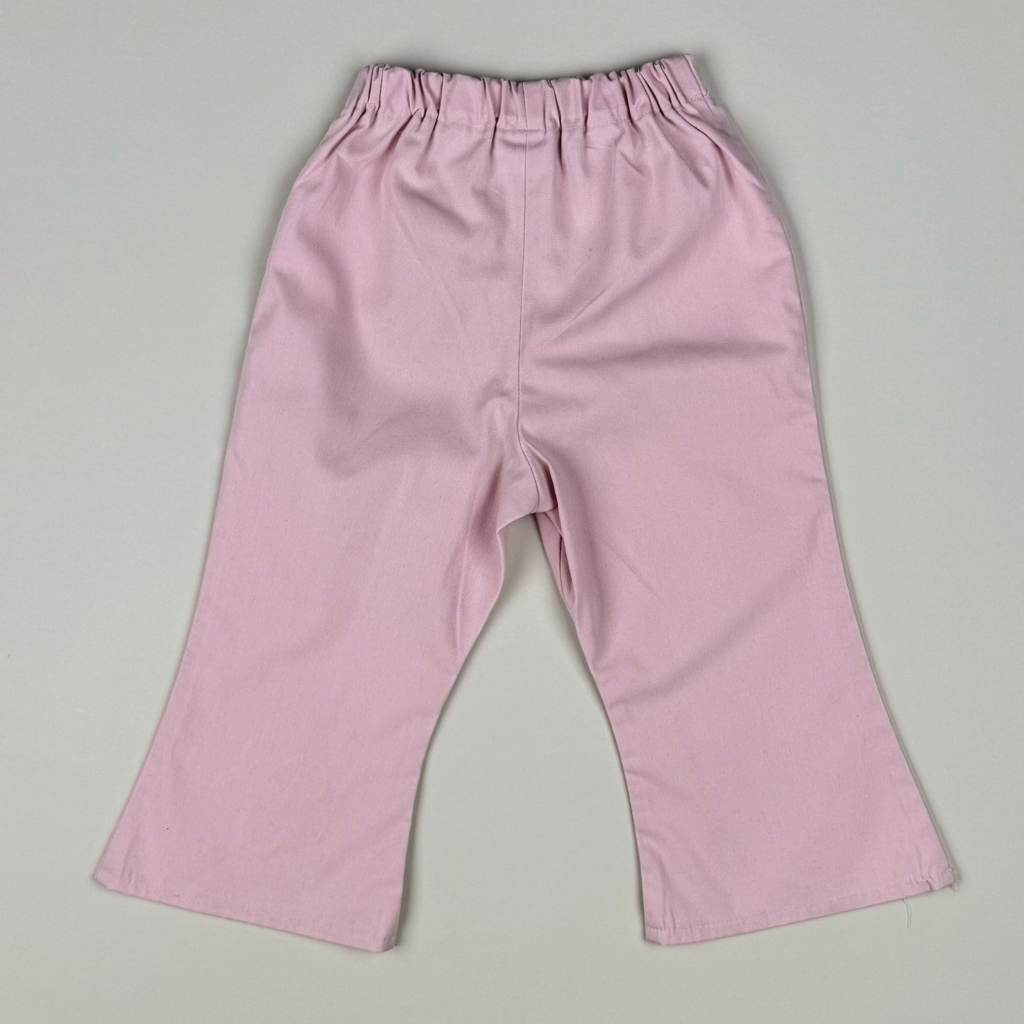 Pants in pink