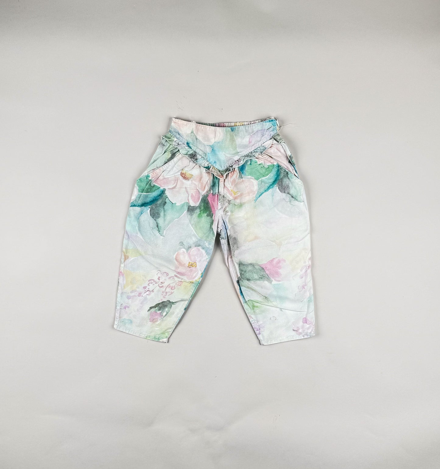 Baggy Pants in white, green and pink