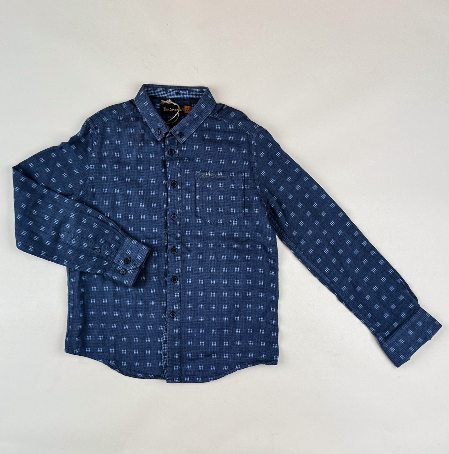 Long-sleeved Shirt