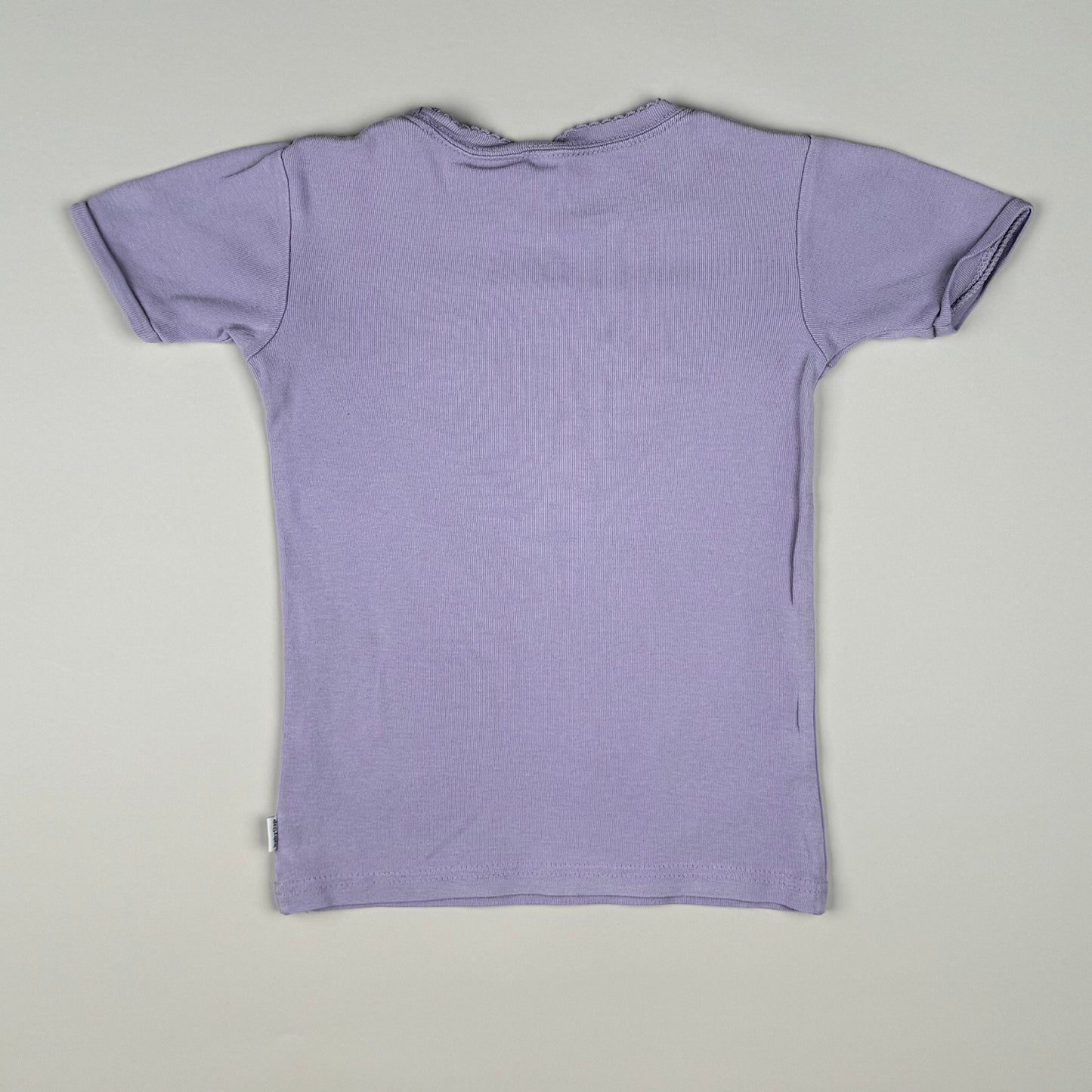 T-Shirt in purple