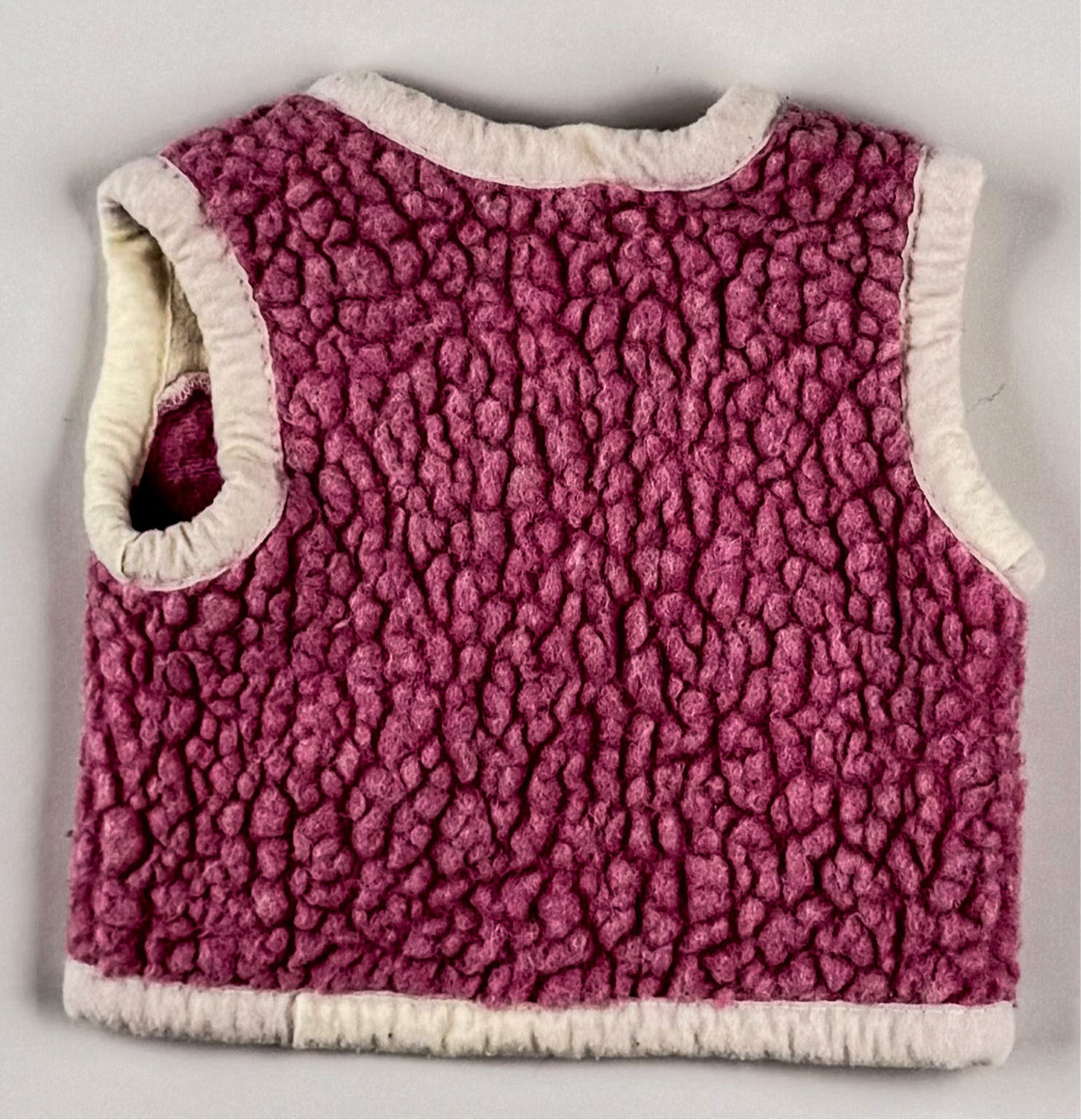 Wool Vest in pink