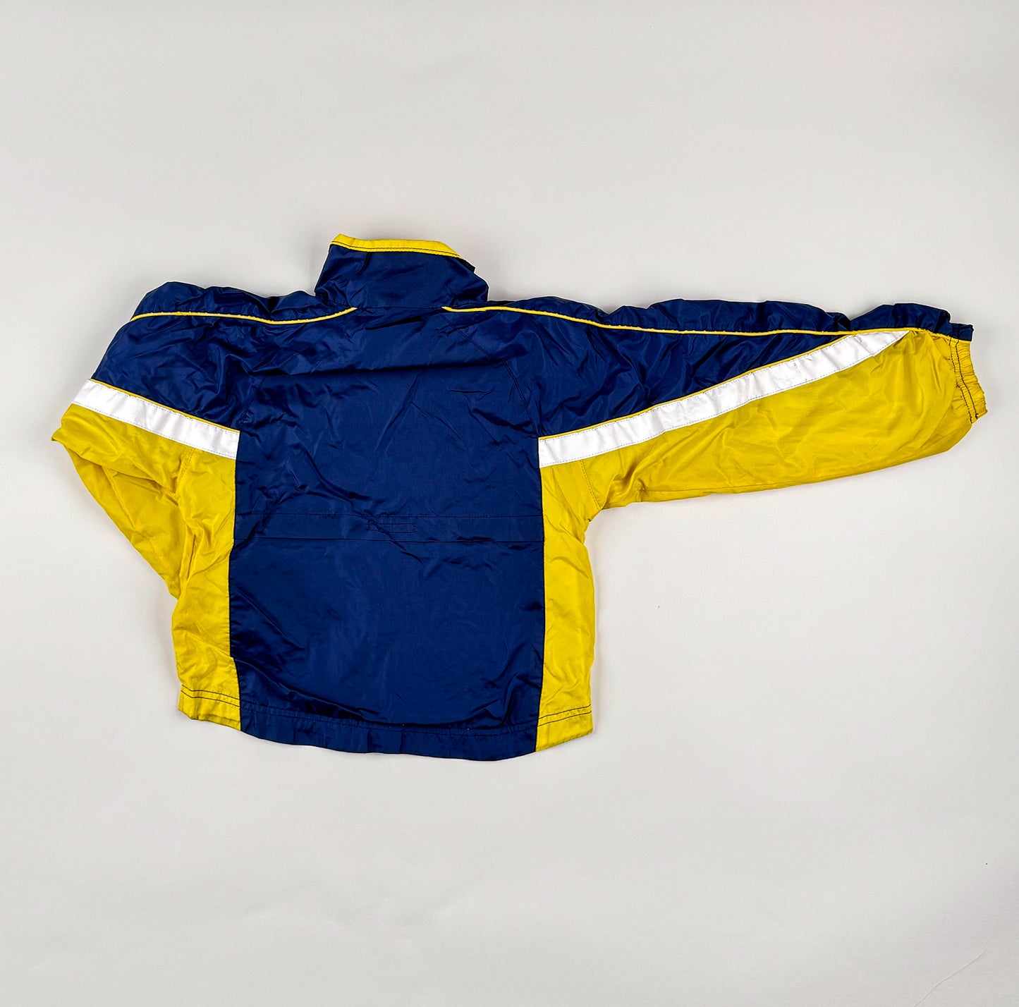 Windbreaker in blue, yellow and white