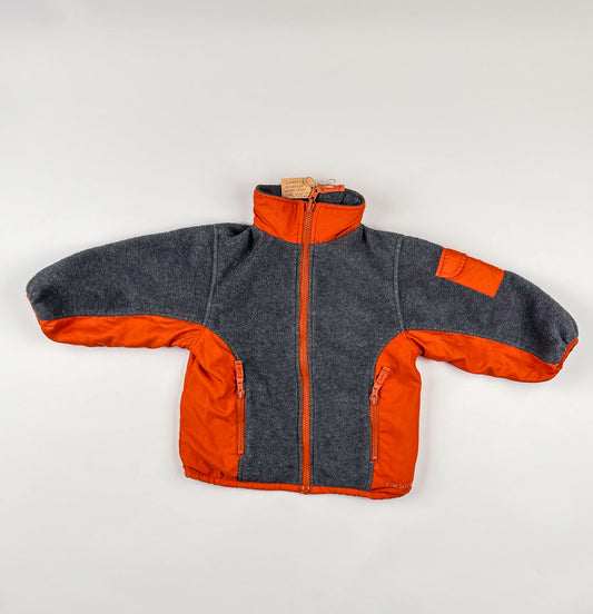Fleece jackets in grey, orange