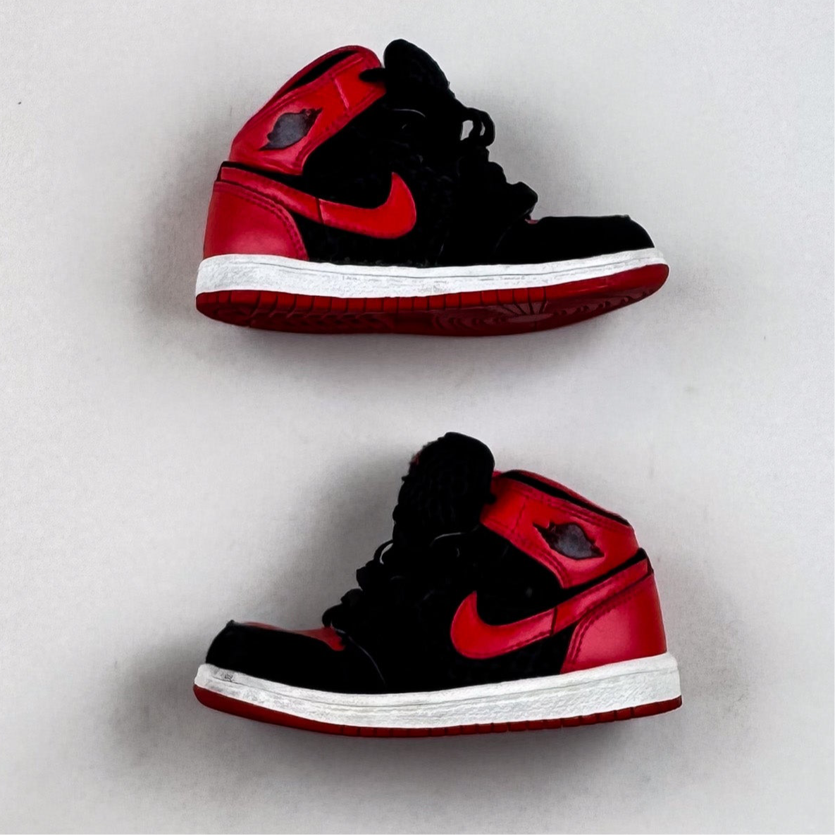 Air Jordan 1 Mid TD "Banned 2020" Sneakers