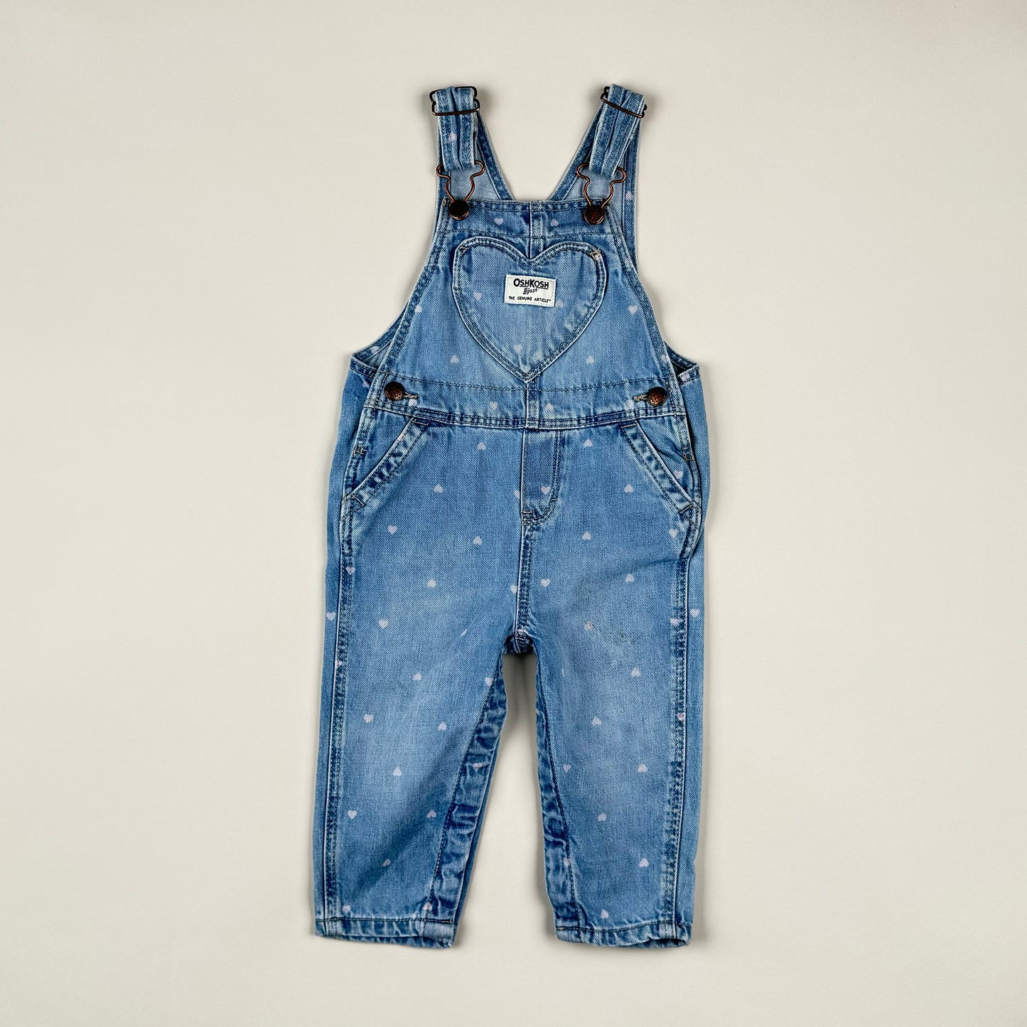 Overall in blue and white