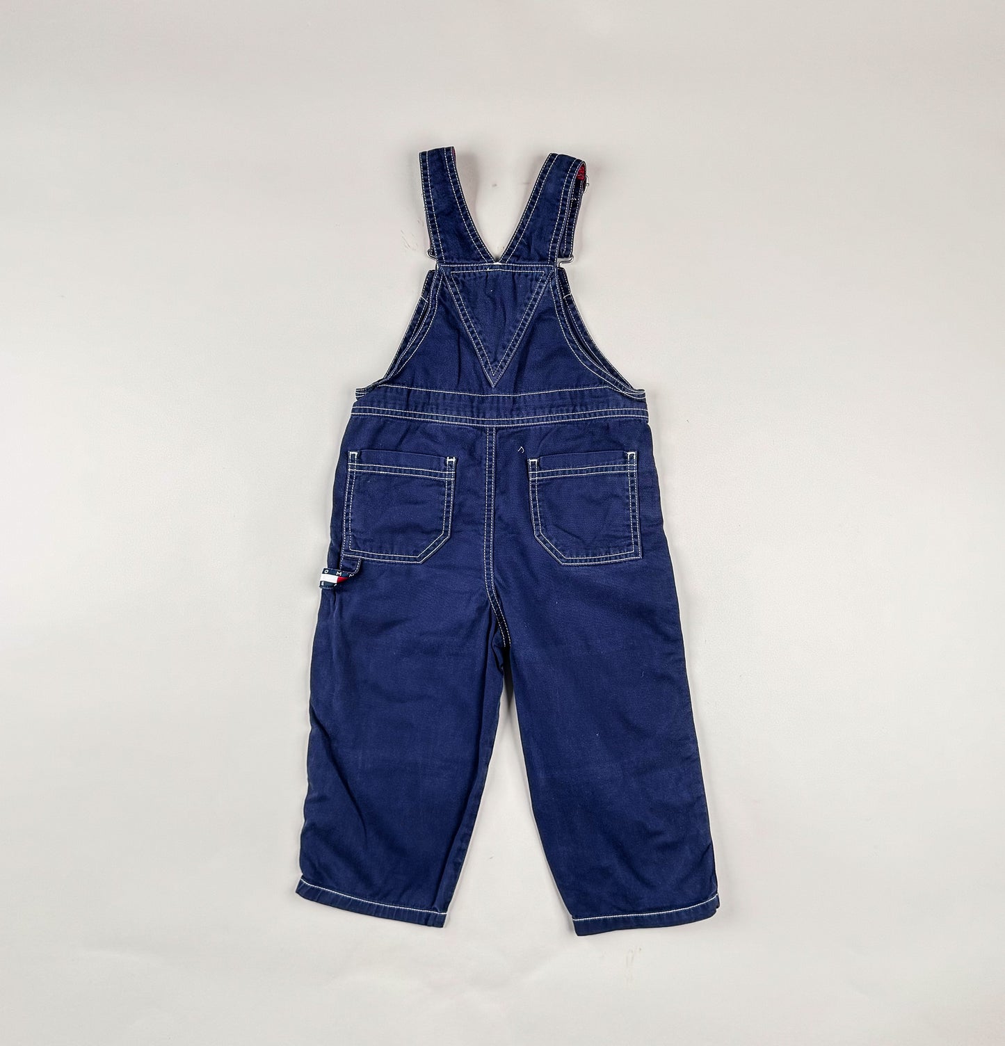 Overalls in blue and white