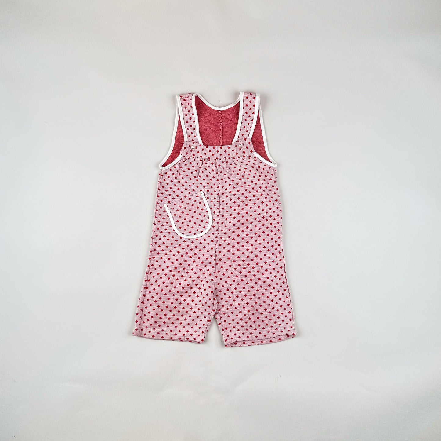 Shortalls in white and red