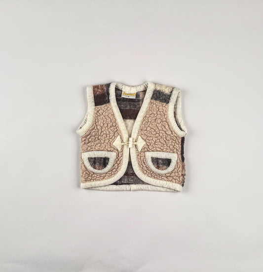 Wool Vest in beige, brown and grey