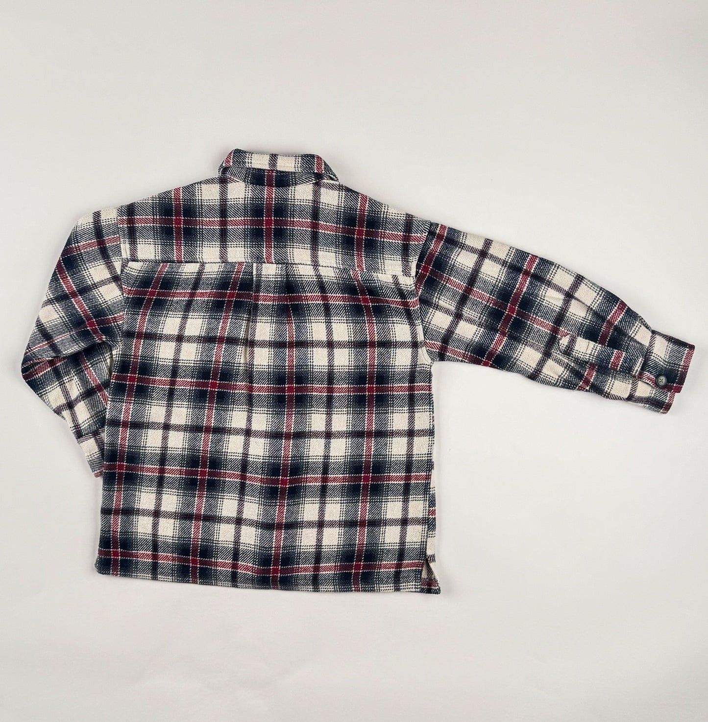 Long-sleeved flannel shirt in blue, beige and red