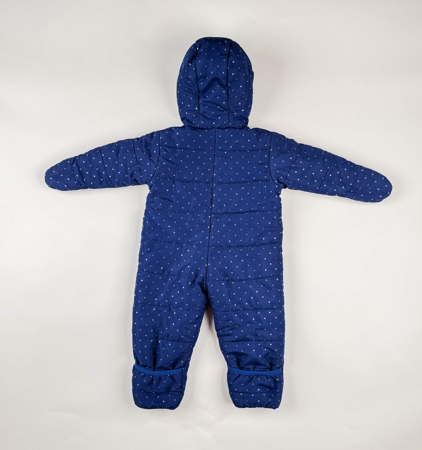 Snowsuit in blue and white