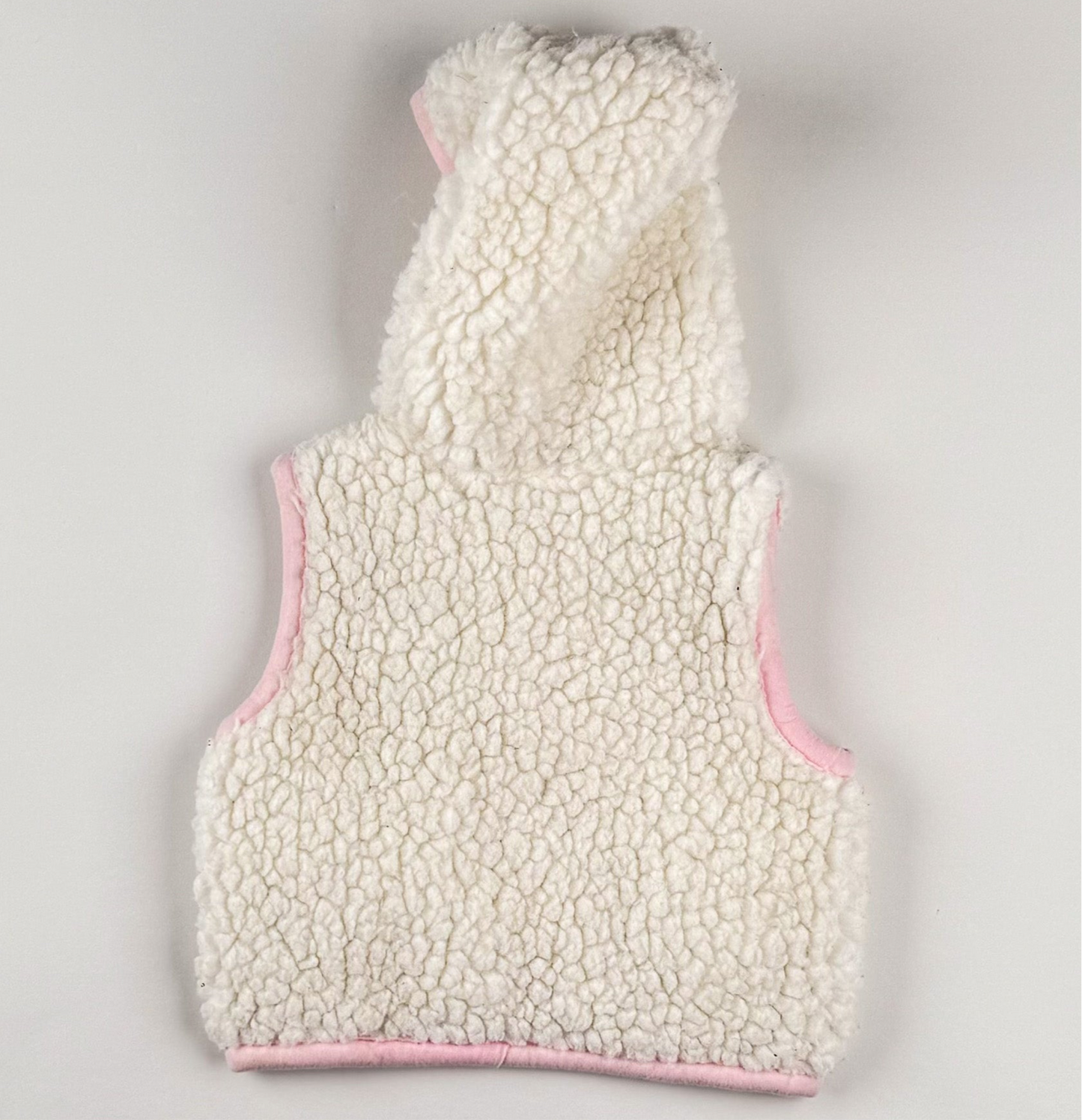 Wool Vest in white and pink