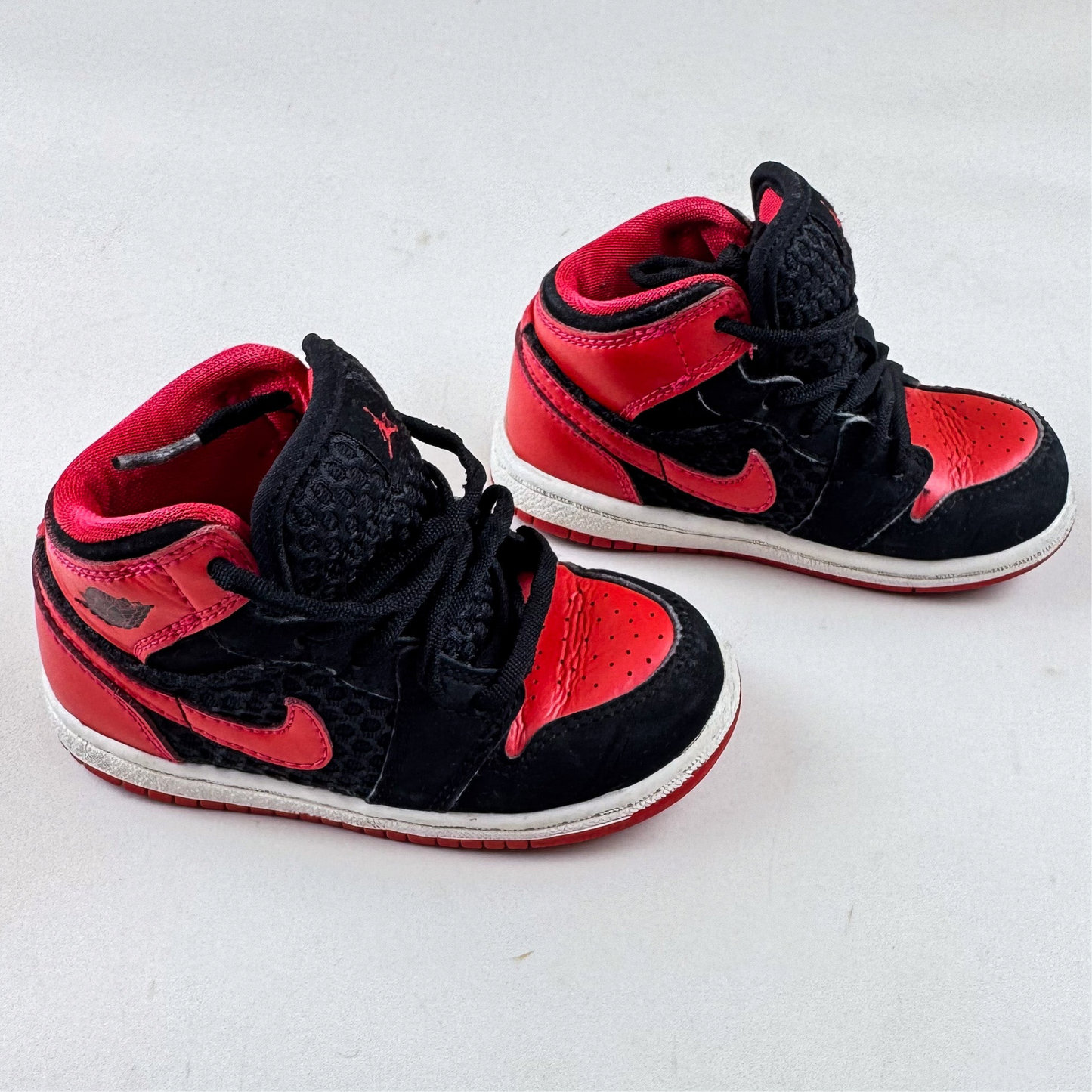 Air Jordan 1 Mid TD "Banned 2020" Sneakers